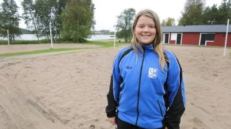 Alva Greus, 13 år, är en av 375 som fyllt i Piteå kommuns kommunenkät om Norrstrand. Hon vill ha äldreboende, tennisplan, fotbollsplan och en skatepark.