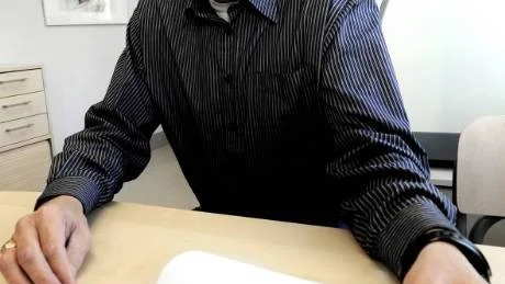 POLITIKER ÄNGSLAS. "Inför varje beslut lyssnar man på opinionen", omvittnar Mats Vikström. "Vågar du inte angripa en känslig fråga växer bara problemen", resonerar han.