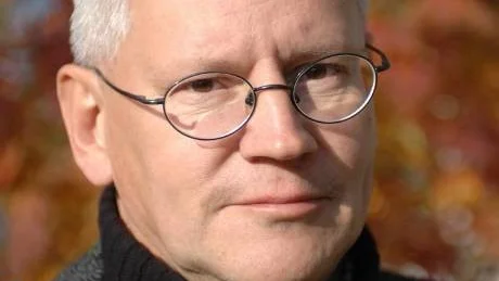BOK OM MALMBERGET. Frilansfotografen Erik Holmstedt, Luleå har från sin fotodokumentation av Malmberget samlat några av bilderna i boken Inte längre mitt hem, som bland annat presenteras av honom själv för innevånarna  under Kulturveckan i Gällivare.