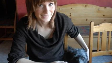 Sigrid Lindahl tycker att det är lugnt och skönt att bo i Arjeplog. Kanske är det för att hennes liv är så fyllt med aktiviteter.
