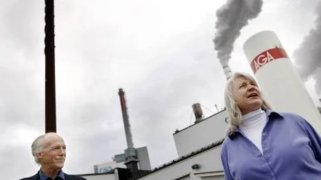 Ingen tvekan. Michael Wood, USA:s ambassadör i Sverige, och Gail Kimbell, högsta chef på US Forest tror på idén att göra biobränsle av svartlut.  De tror också på en snar finansiell lösning för att bygga en fullstor anläggning i Ecanaba, Michigan.
