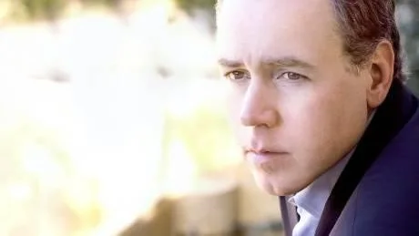 ÅTERVÄNDER. Bret Easton Ellis slog igenom med sin debutbok Noll att förlora som 21-åring. I nya romanen Imperial bedrooms återvänder han till karaktärerna.