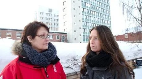 BEKYMRADE MINER. Britta Hedström och Anna-Lena Blomqvist, förhandlare på Kommunal i Boden, känner oro över förslaget till en                 enda förvaltning för näringsliv, kultur och fritid.