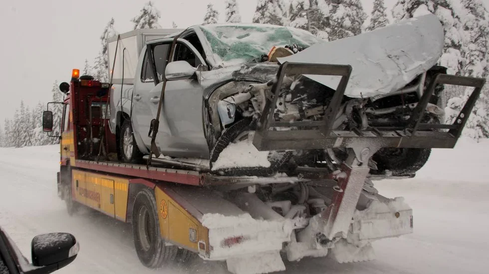 SNÖFALL OCH SNÖRÖK. En man dödades i olyckan på riksväg 94 vid Deppis på fredagsförmiddagen