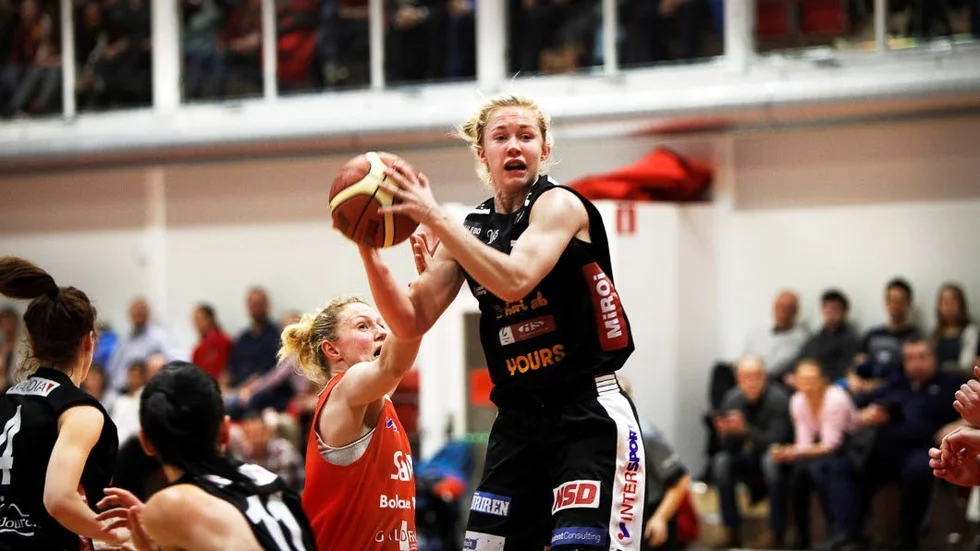 Överkört. Brittany Smart och hennes Northland Basket blev fullkomligt överkört i den första perioden. Resten av matchen blev en lång uppförsbacke för Luleålaget.