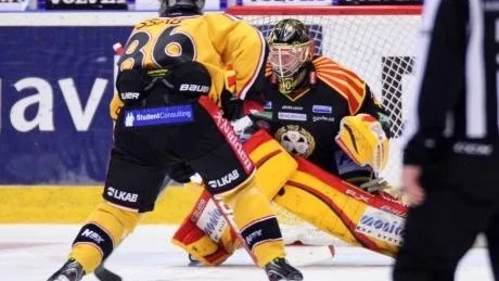 AVGJORDE. Jens Jakobs satte den avgörande straffen i lördagens match mot Brynäs.