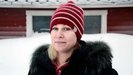 OROLIGA VÄNNER. "Jag har vänner och bekanta som är oroade över om resten av Sverige tänker att vi tagit oss vatten över huvudet", säger Desiré Kauppi.