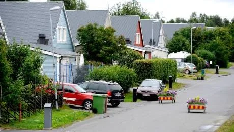 REAVINST. Kommunen har lyckats sälja drygt 1.186 tomter i sin tomtrea under fösta halvan av 2012. Detta stärkte kommunkassan med 120,8 miljoner kronor.