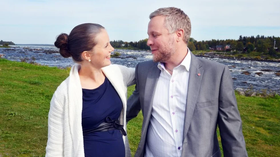 Paus. Ida Karkiainen lämnar över till Linus Sköld under föräldraledigheten.