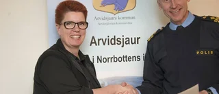 Här tar de i hand på årets medborgarlöften