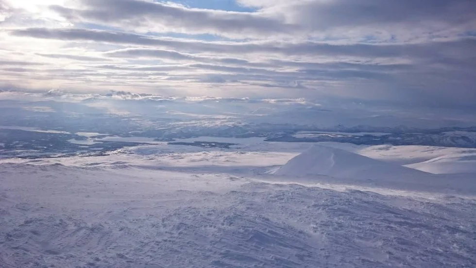 Storslagna vyer. ”Fjällen är mitt hem och efter så många mil löpning på andra ställen är det dags att flytta utmaningen dit jag hör hemma” säger Kenny Wallström. Bilden är tagen på väg upp på ­Skärrim.?Foto: Privat