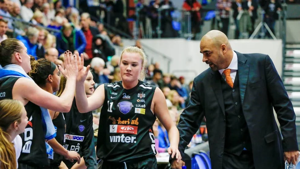 Allis Nyström.