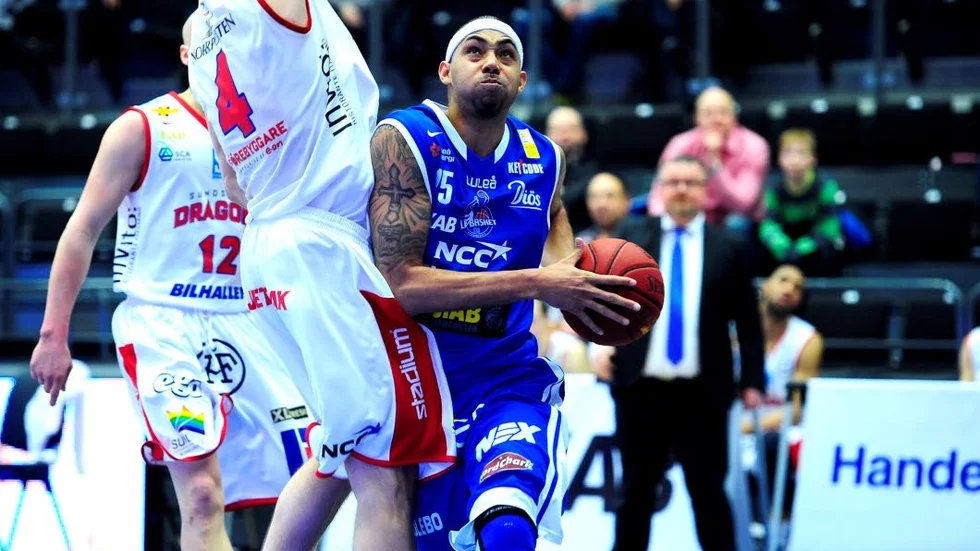 Jaraun Burrows har anmälts till diciplinnämnden av Sundsvall Dragons.