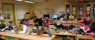 Driftiga skolelever hjälper flyktingar