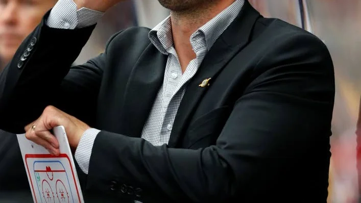 Avundsjuk. Robin Jonsson önskar att han fått avsluta karriären på samma sätt som Anders Burström - helt enkelt när han ville själv.