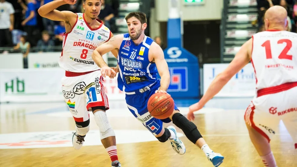Kroaten. Toni Prostran fick bäst betyg i BC Luleå, men det hjälpte inte mot Charles Bartons Sundsvall som vann matchen.