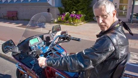 BESKED. Mc-ägaren Hans-Erik Enbom var nöjd med att kommunen klargjorde vad som gäller för motorcyklar och p-skivor i Boden. En träff hölls på tisdagen.