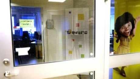 STÄNGER. Eniro 118-verksamheterna i landet ska bantas till endast fyra. Luleå och Borås läggs ned. I Luleå blir totalt 73 personber med olika anställningsformer berörda varav 45 tillsvidareanställda.