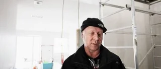 Ännu inget besked - huset står halvfärdigt