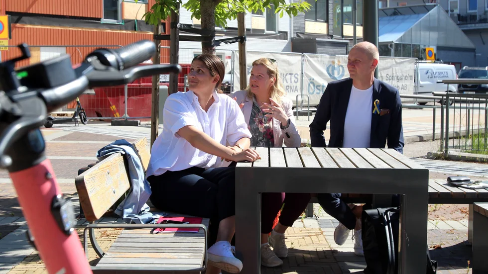 Maria Moraes, Jenny Ivner och Gunnar Gustafsson är Miljöpartiets "topp tre" i Linköping. Om de får styra efter höstens val lovar de göra Linköping till Sveriges bästa stad att cykla, gå och åka kollektivt i.