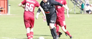 Hjorted/Totebo vann - efter Pontus Peterssons hattrick