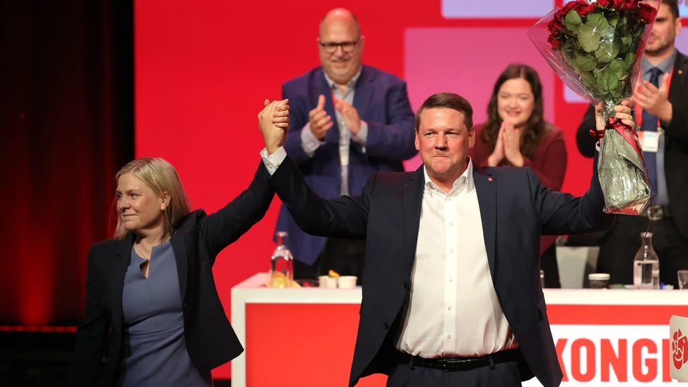 Socialdemokraternas Magdalena Andersson och Tobias Baudin borde dra ner på valfläsket.