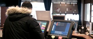 Efter kofotsmannen – grillen utsattes för fönsterkrossning igen