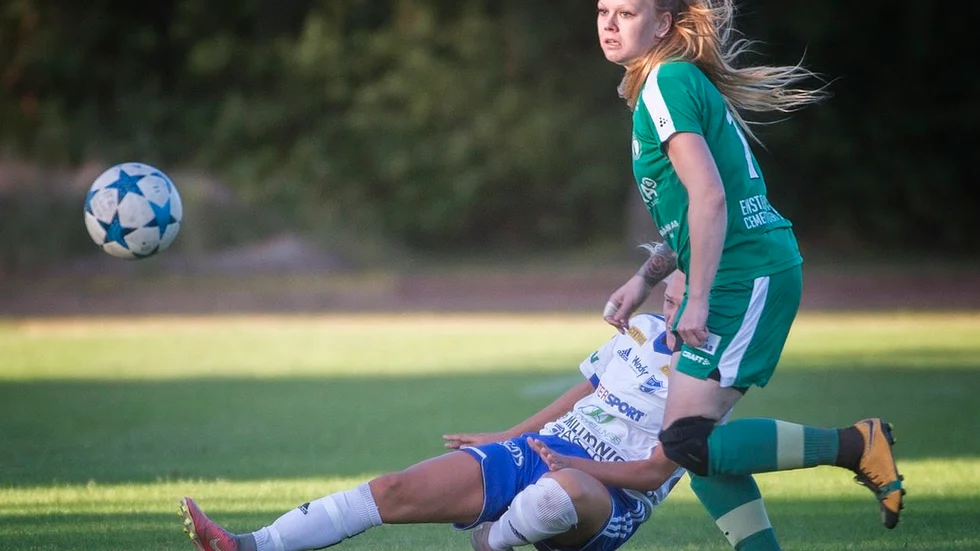 Ebba Tengroth Landquist drabbades av en riktigt otäck skada i en av matchens närkampssituationer.