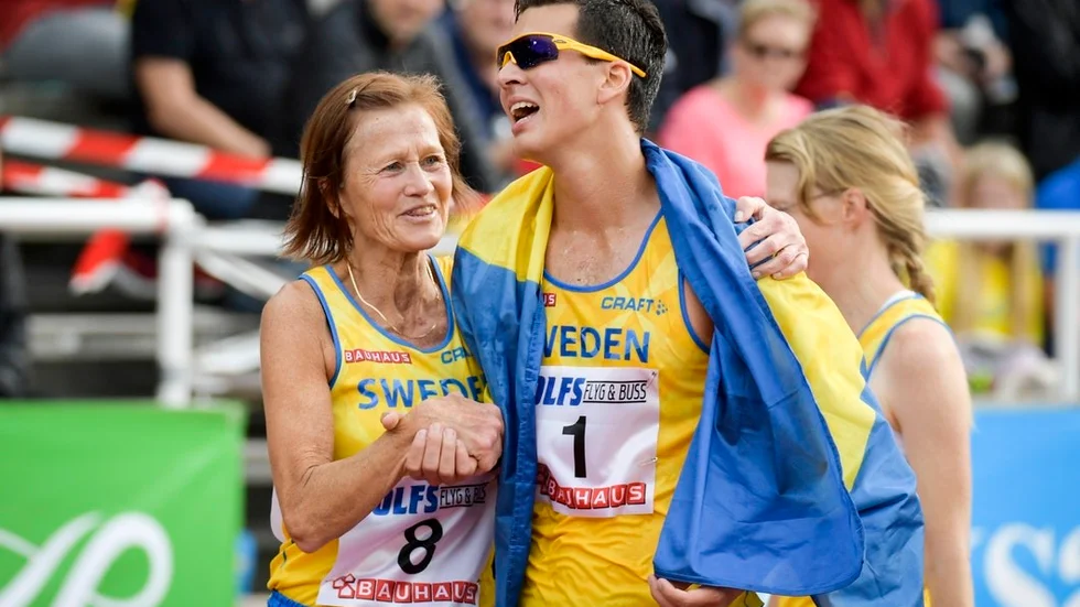 Siw Karlström och sonen Perseus Karlström under Finnkampen 2017.