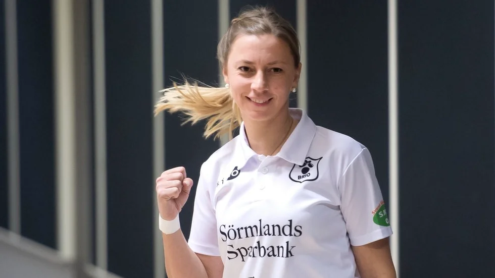 Anna Staflund fortsätter att visa fin form och slog nu 880 – i herrlaget.