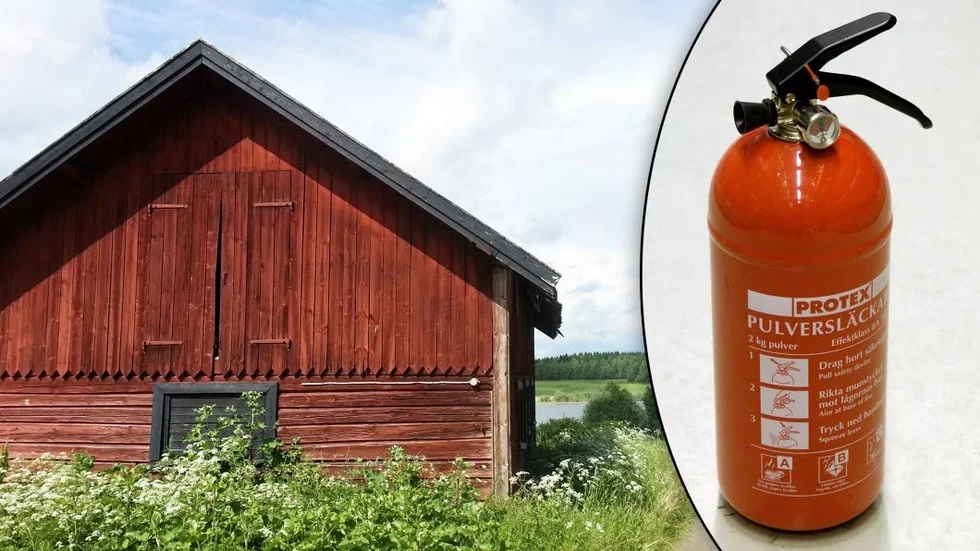 Bränder i ladugårdar kan sprida sig fort, så räddningstjänsten åker direkt på sådana larm. Det var dock inte i ladan på bilden som elskåpet brann.