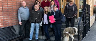 Protester i Flen mot införande av raster nattetid
