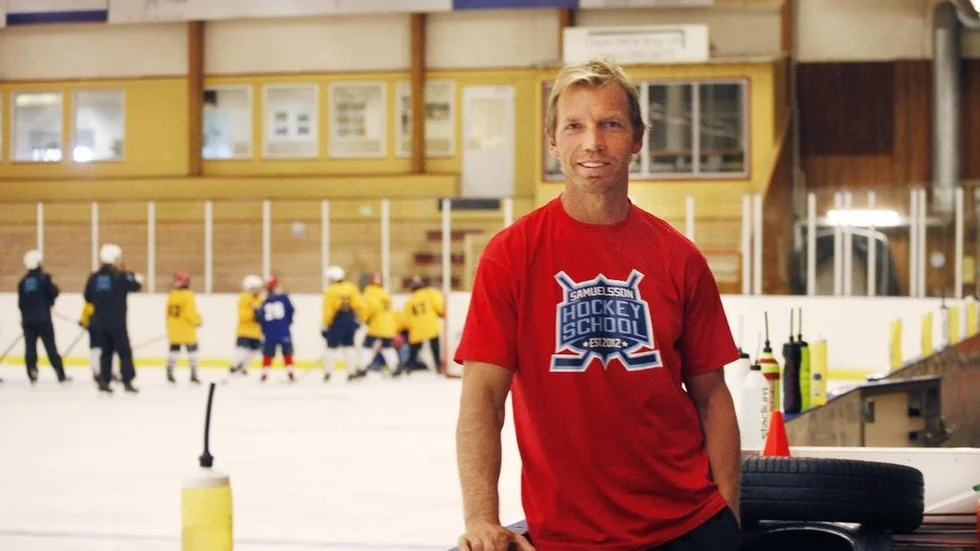 Förre storstjärnan Mikael Samuelsson finns med när IFK Mariefred och Åker/Strängnäs drabbar samman i Winter classic.