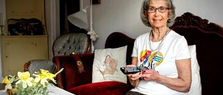 Gun, 89, har koll på barnbarnen i Allsvenskan: "Lite unikt"