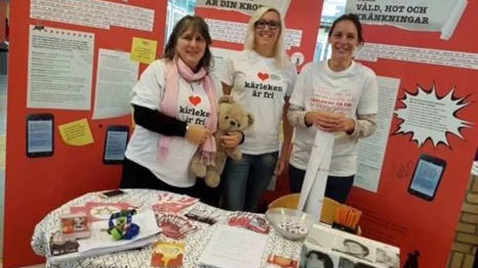 Ulrika Borg, kurator på Stenhammarskolan, Marie Egrer, skolsköterska och Anna Barkne, kurator på ungdomsmottagningen.