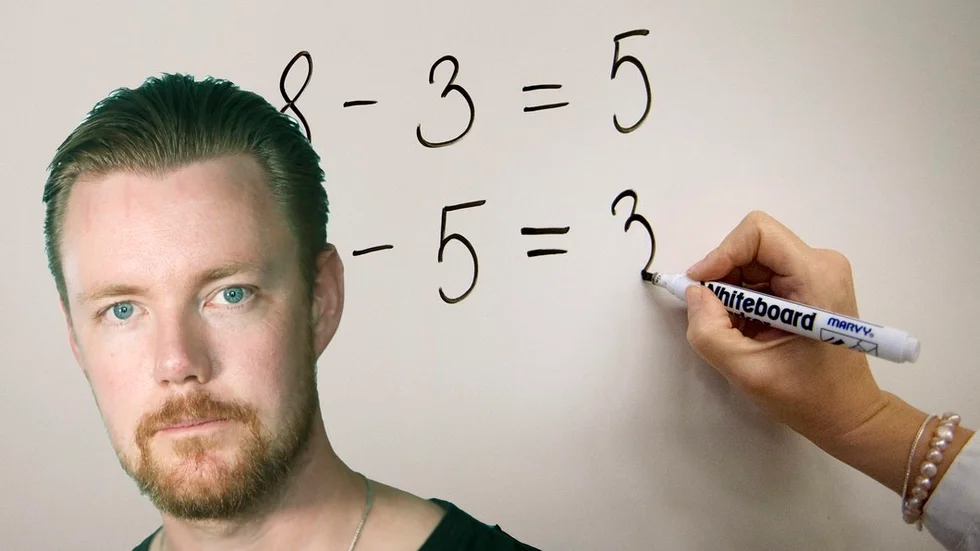Henrik Holmberg, journalist på Eskilstuna-Kuriren, har gått på Kjula skola, Skiftingehus, S:t Eskils gymnasium och dåvarande Högskolan i Kalmar. Värnplikten gjorde han vid ING 3 i Boden.