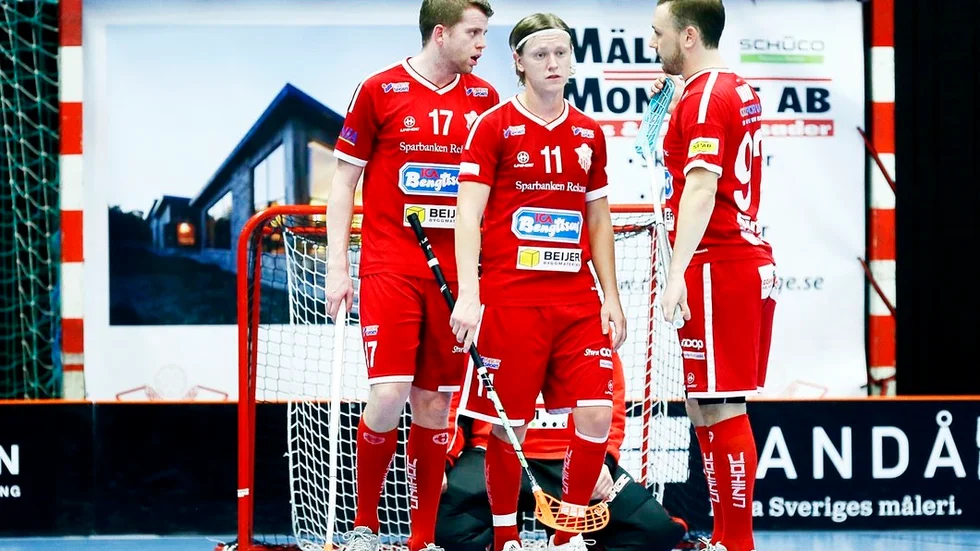Patrik Hallberg är osäker startande i Strängnäs match mot Gävle.