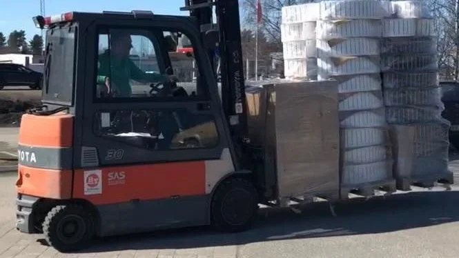 På tisdagen försvann en gaffeltruck från Stora Coop Hem och Trädgård på Anderstorp.