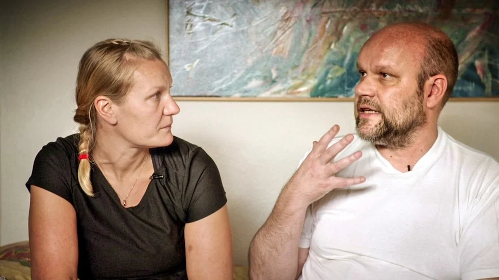 Mats Konradsson fick diagnosen schizofreni som 19-åring. I dag står Åsa Konradsson Geuken nära sin bror och hans diagnos avgjorde hennes yrkesval. Foto: SVT
