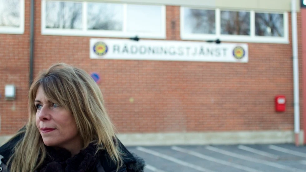 Oppositionsråd Charlotte Prennfors (M) tycker att det är sorgligt att tio brandmän har sagt upp sig. Dock har hon en förhoppning om att Räddningstjänsten kommer att lösa situationen.