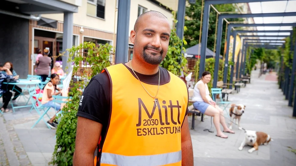 Aktivitetsvärden Ranjith Eriksson på Unerhund vill se ett tryggare Eskilstuna. "Den trygga fristaden" kanske vore något, säger han.