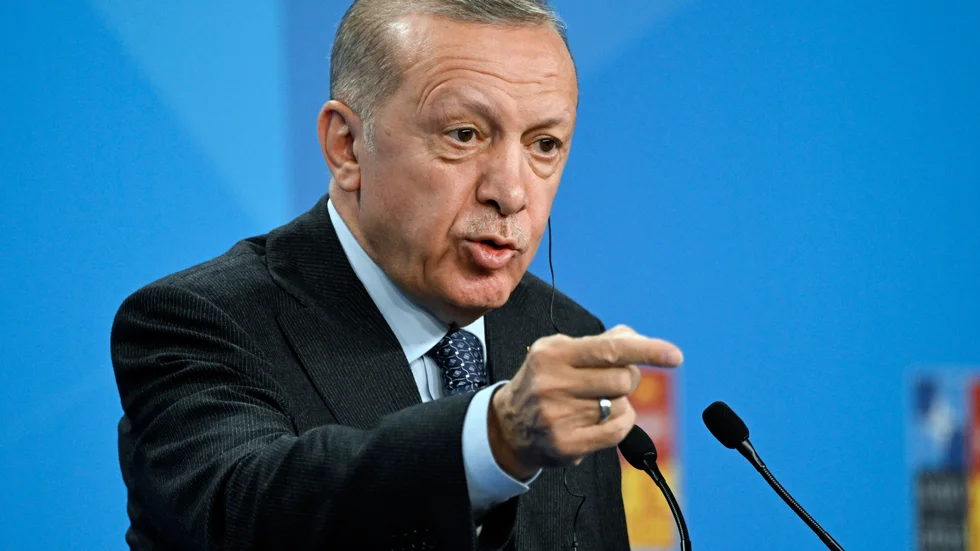 Turkiets president Recep Tayyip Erdogan när han talade under Natomötets sista dag den 30 juni.