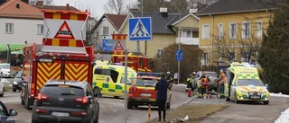 Två bilar i frontalkrock på Västermalm