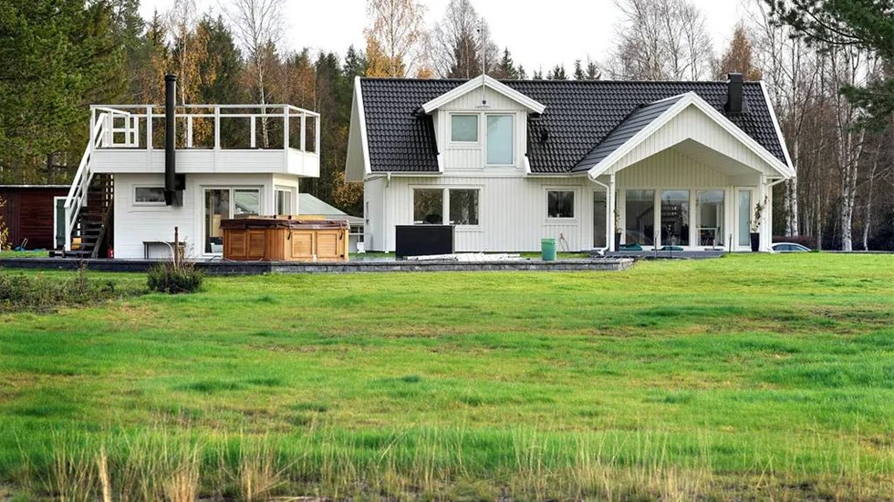 Byggnadsnämnden ska besluta om rivningsföreläggandet för huset på Lulnäset under november eller december.