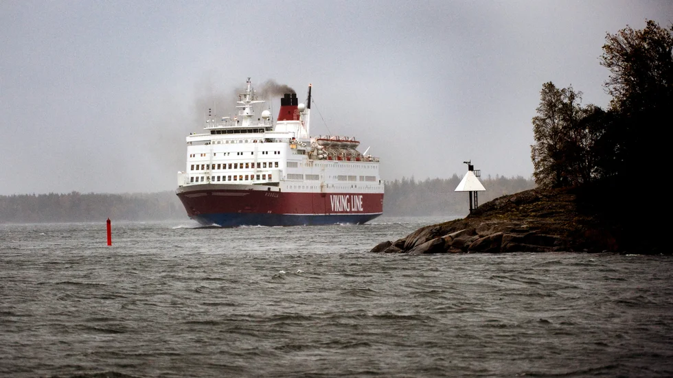 M/S Rosella har gjort sitt i svenska farvatten. Nu är hon såld till ett grekiskt rederi. Bilden är från 2008.