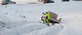 Personbil av vägen vid Frasses