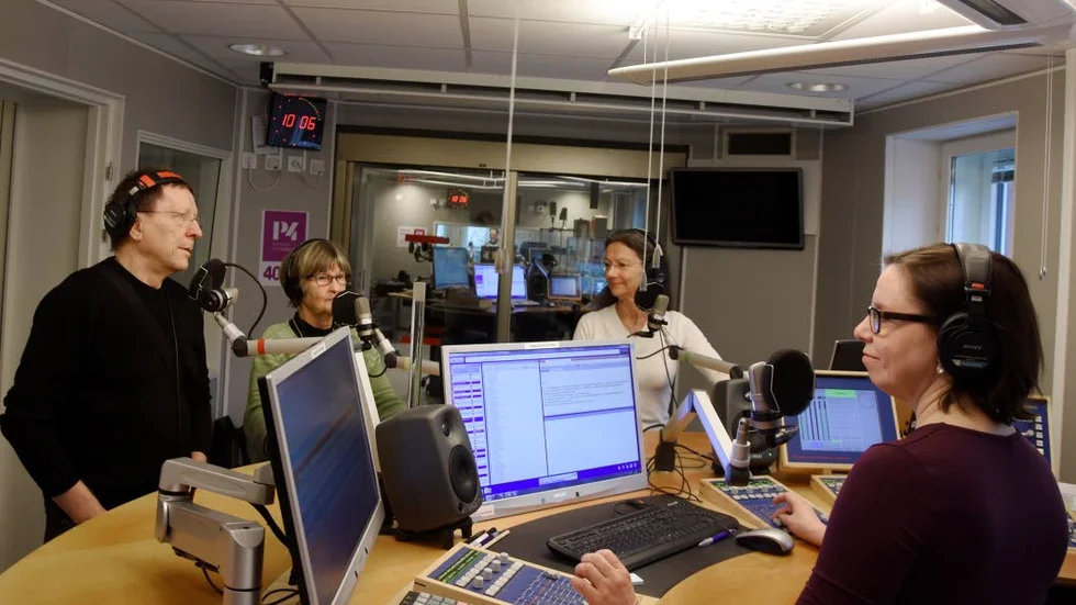 I etern. Stig-Arne Nordström, Kyllikki Kenttä och Lisa Wede berättar minnen från de första åren med Radio Norrbotten i direktsändning med programledaren Lena Callne.