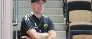 Tränaren upprörd inför mötet: ”Får göra vad de vill”