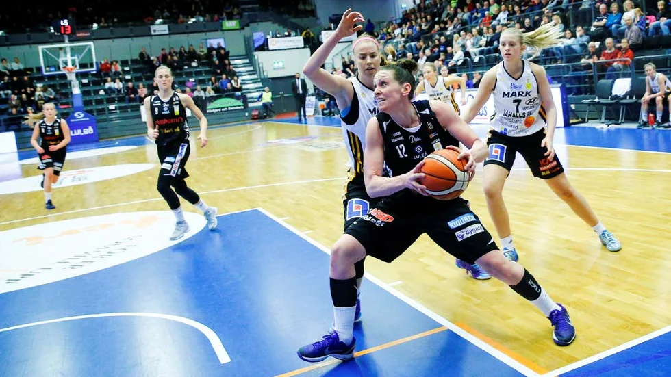 Anna Barthold.