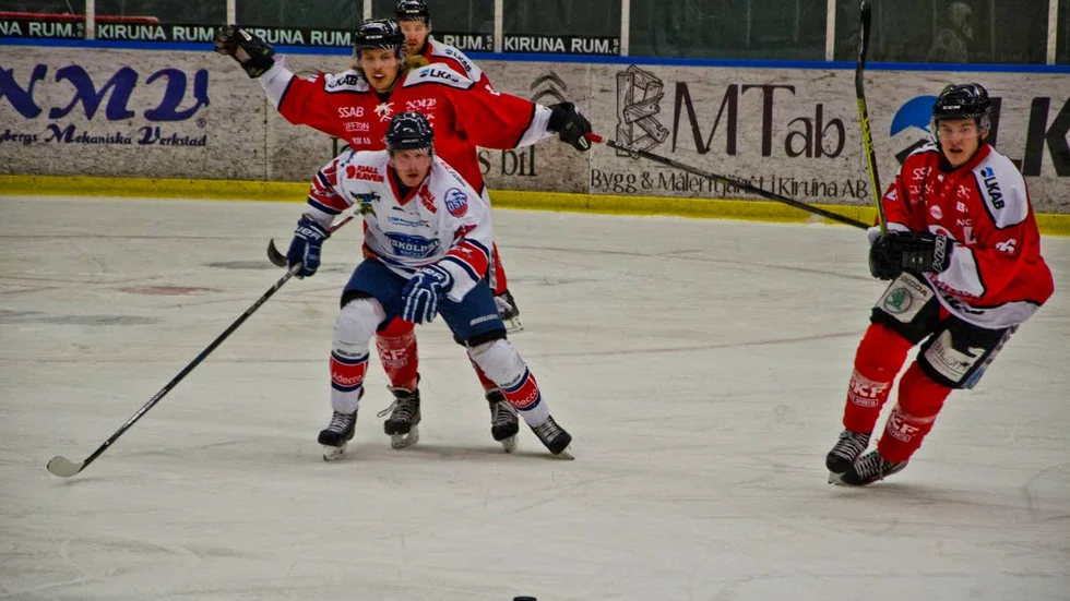 Skäret förE. Kiruna IF bara maler på och bara vinner i hockeyettan. I helgen kom två nya segrar.